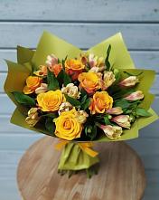 Букет цветов из:  Альстромерии и Розы #REPLACE_PRED# Струнино