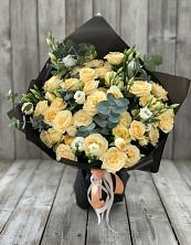 Букет цветов из:  Розы и Лизиантусы в Струнино