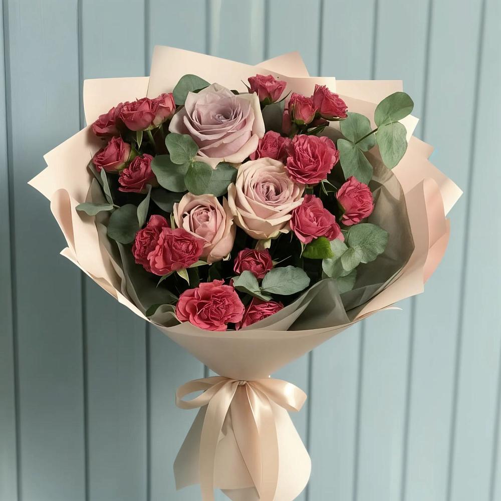 Букет цветов из: Гвоздики и Розы в Струнино