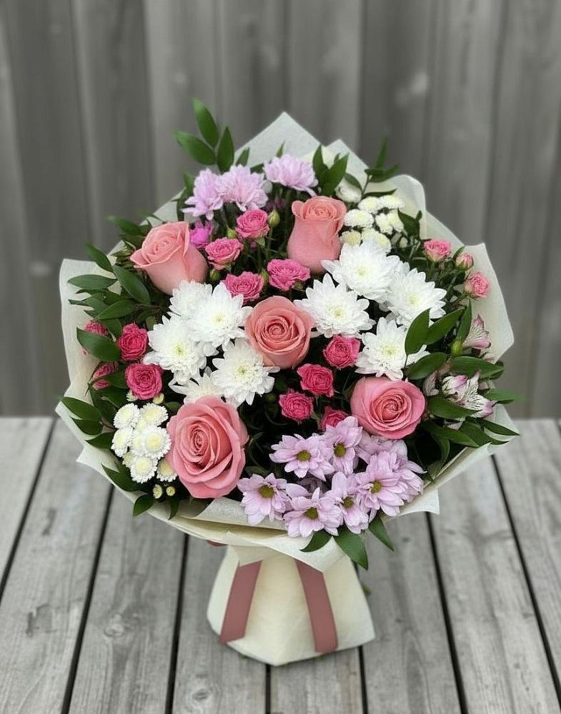 Букет цветов из: Альстромерии, Гвоздики, Розы и Хризантемы в Струнино