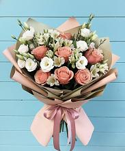 Букет цветов из:  Розы, Альстромерии и Лизиантусы в Струнино