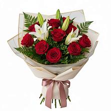 Букет цветов из:  Лилии и Розы в Струнино