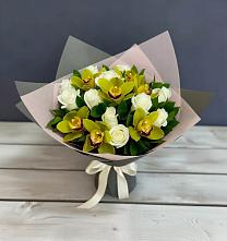 Букет цветов из:  Орхидеи и Розы в Струнино