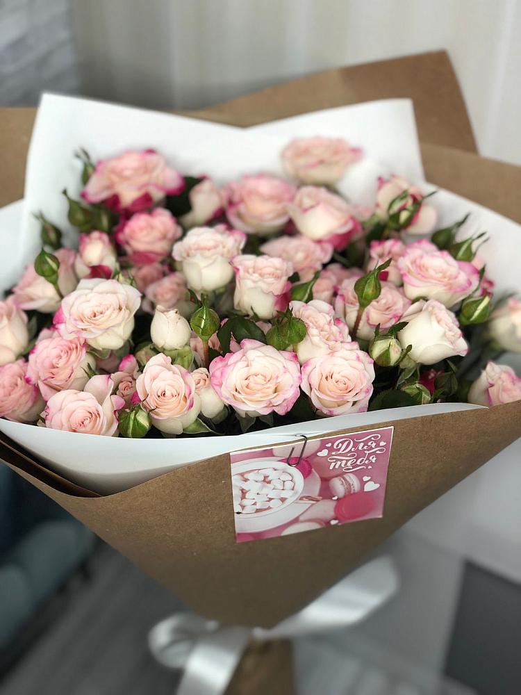 Букет цветов из: Розы в Струнино