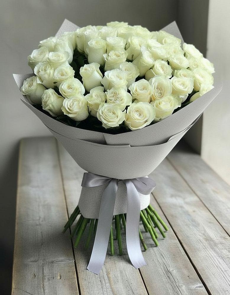 Букет 35 Белых роз в Струнино
