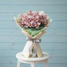 Букет цветов из:  Орхидеи и Розы #REPLACE_PRED# Струнино