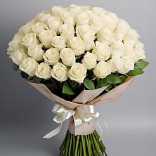 Букет 101 беля роза Белоснежка в Струнино
