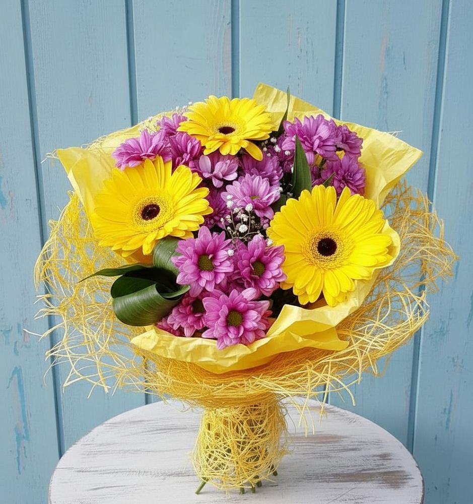 Букет цветов из: Хризантемы и Герберы в Струнино