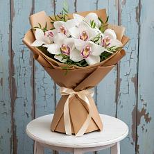 Букет цветов из:  Орхидеи и Розы в Струнино